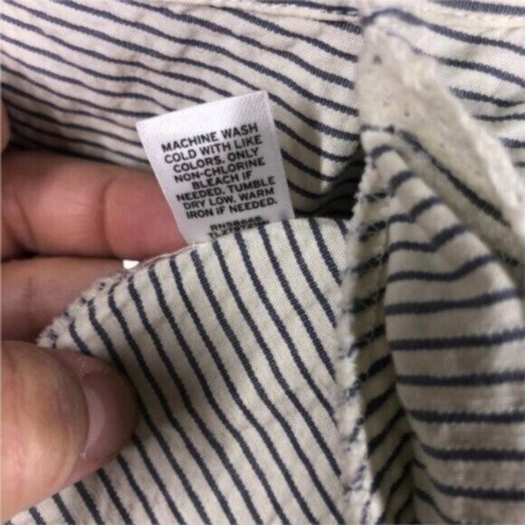 NWT LEITH | Asymmetrical Grey Stripe Pattern Button Skirt Size Small - Picture 5 of 8